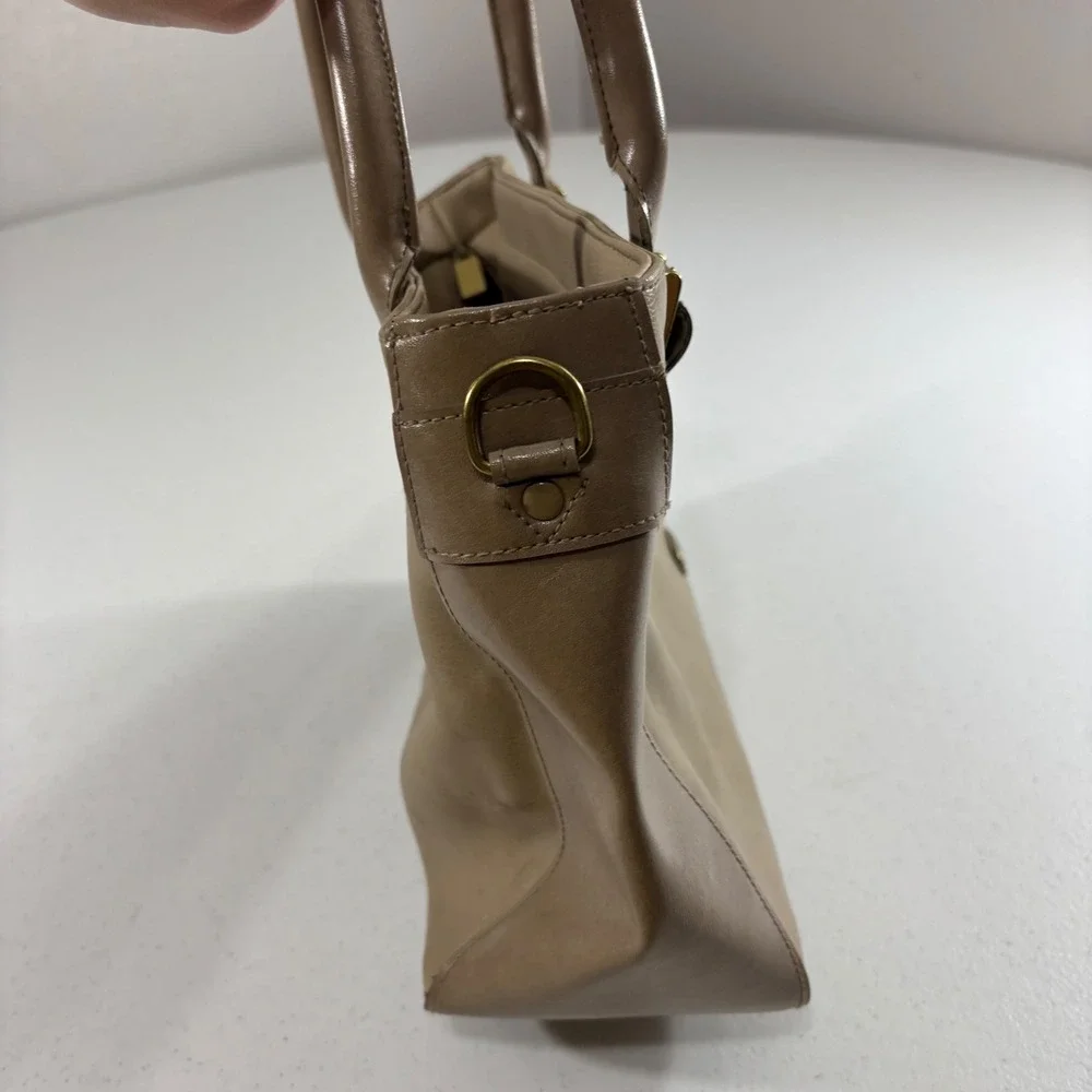 Liz Claiborne Tan Taupe Satchel Handbag Two Tone Gold Hardware Tote Bag